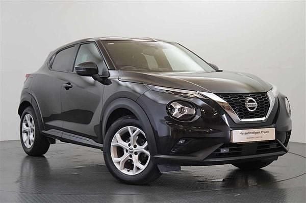 Black Used 2021 Nissan Juke N-Connecta SUV | £14,690 (Fair price) - Image 1/3