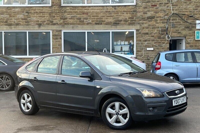 Grey Used 2007 Ford Focus Zetec Hatchback | £1,890 (Fair price) - Image 1/1