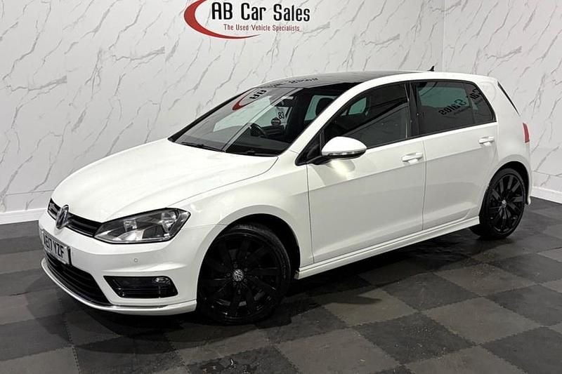 Used VW Golf VII R-line Edition 150 HP (110 kW) 2017 White Hatchback