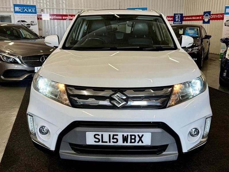 Second-hand Suzuki Vitara SZ5 120 CP (88 kW) 2015 Alb SUV
