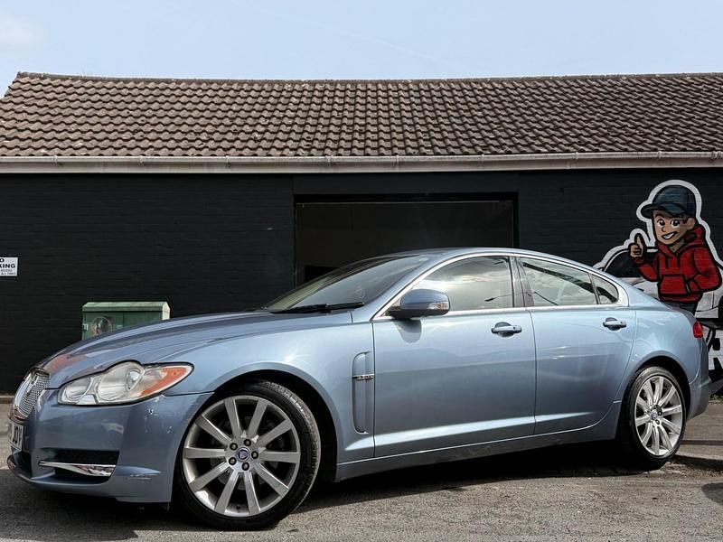 Usado Jaguar XF Premium Luxury 201 HP (147 kW) 2009 Azul Sedan