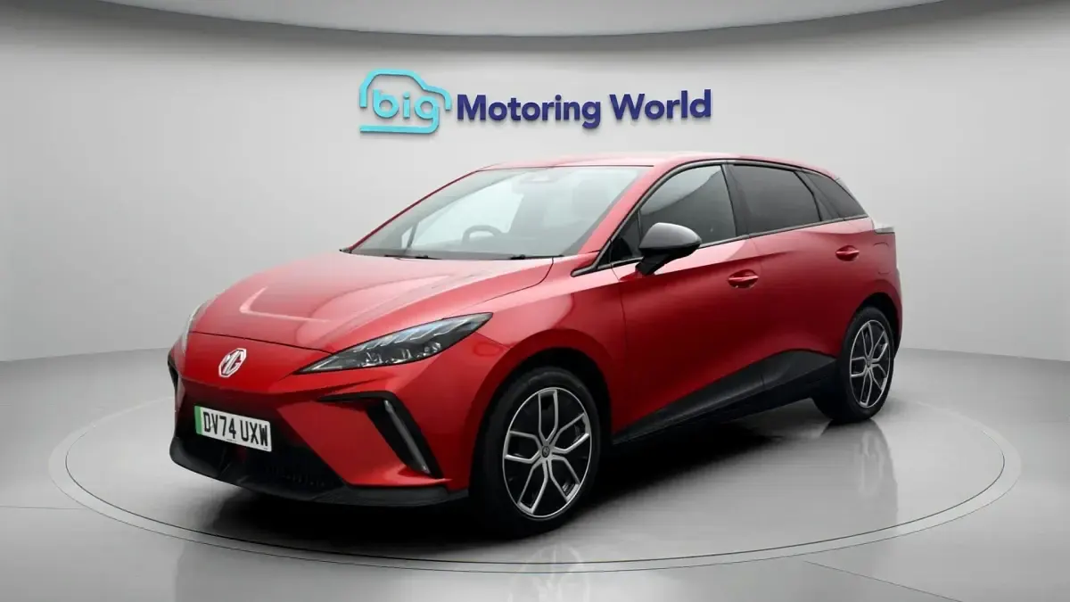Usado MG MG4 EV Trophy 319 kW (435 CV) 2024 Rojo Utilitario