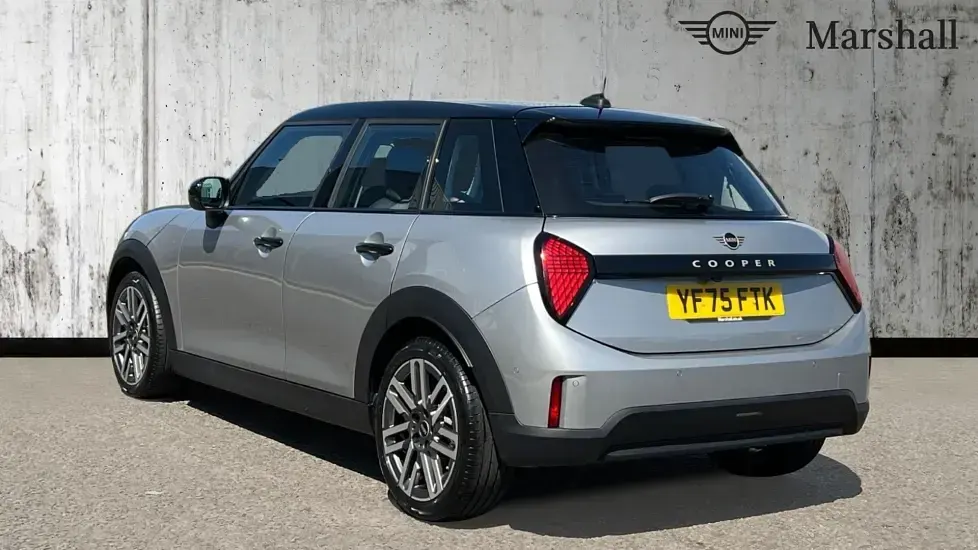 Used Mini Cooper Classic 114 kW (156 HP) 2025 Melting silver iii Hatchback