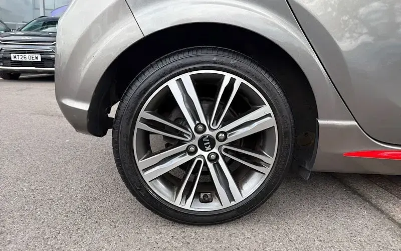 Used Kia Picanto GT-Line S 84 HP (61 kW) 2017 Silver Hatchback