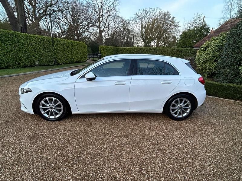 Used Mercedes A180 2019 White Hatchback