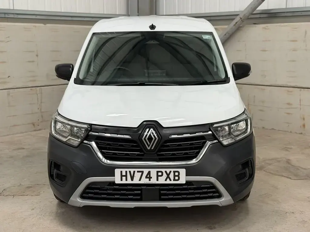 Used Renault Kangoo 95 HP (69 kW) 2024 White MPV