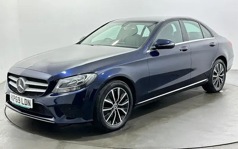 Used Mercedes C200 SE 184 HP (135 kW) 2019 Blue Sedan