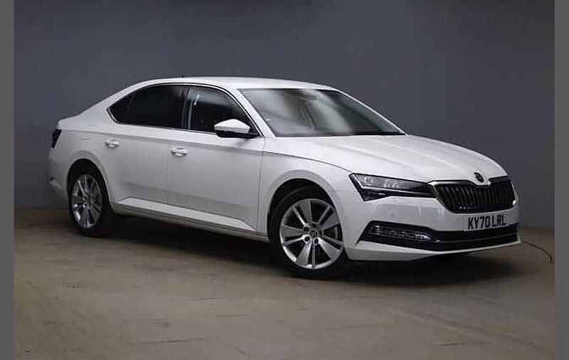 Candy white Used 2020 Skoda Superb SE L Hatchback | £20,995 (Fair price) - Image 1/4