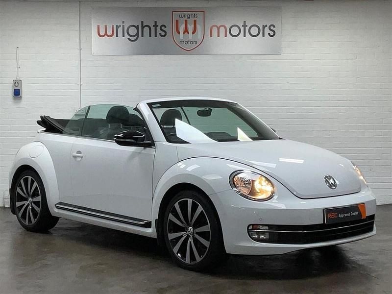 Used VW Beetle Sport 140 HP (102 kW) 2014 White Hatchback