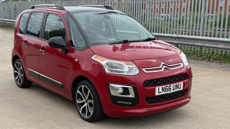 Red Used 2016 Citroën C3 Picasso Platinum MPV | £4,495 (Good price) - Image 1/4
