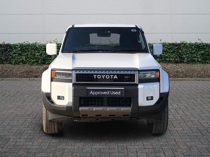 Used Toyota Land Cruiser 204 HP (150 kW) 2025 White
