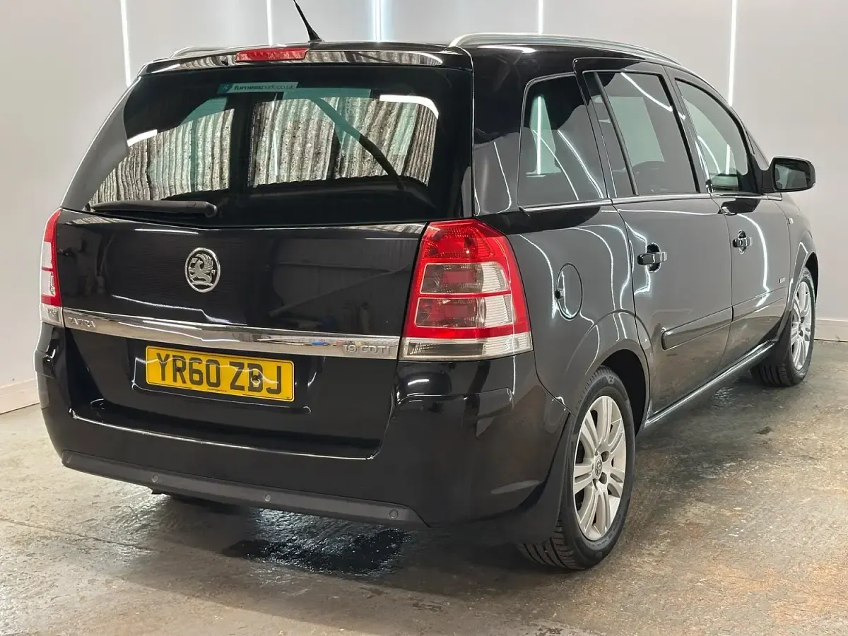 Used Vauxhall Zafira Elite 120 HP (88 kW) 2010 Black MPV