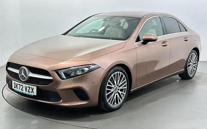 Used Mercedes A180 Executive 136 HP (100 kW) 2022 Gold Sedan