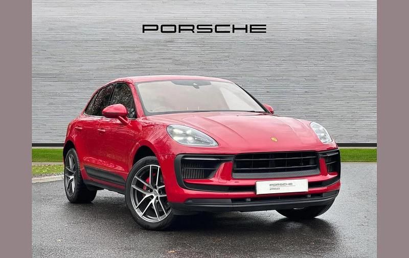 Used Porsche Macan S 374 HP (275 kW) 2023 Red SUV