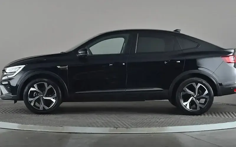 Gebraucht Renault Arkana Engineered 143 PS (105 kW) 2023 Schwarz SUV