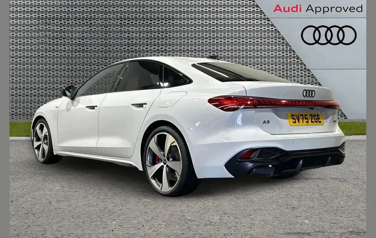 Used Audi A5 Advanced 295 HP (216 kW) 2025 White Sedan