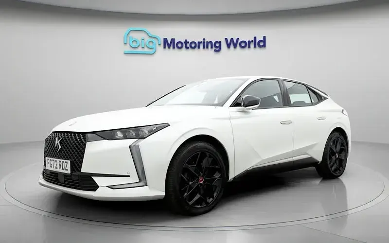 Used DS Automobiles DS4 Performance 225 HP (165 kW) 2022 White SUV