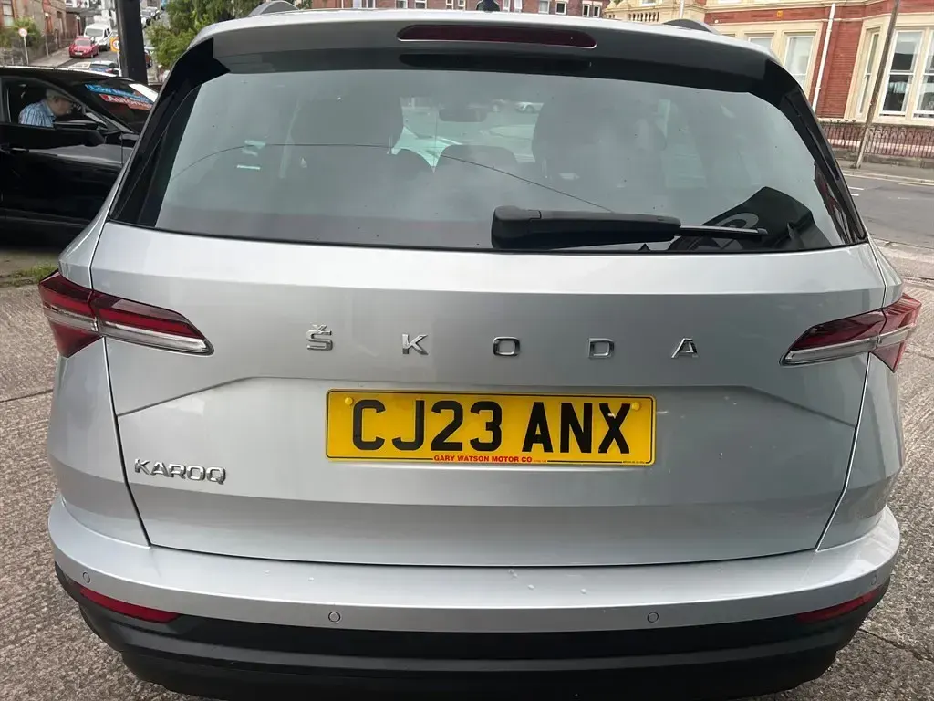 Used Skoda Karoq SE Drive 2023 Silver SUV
