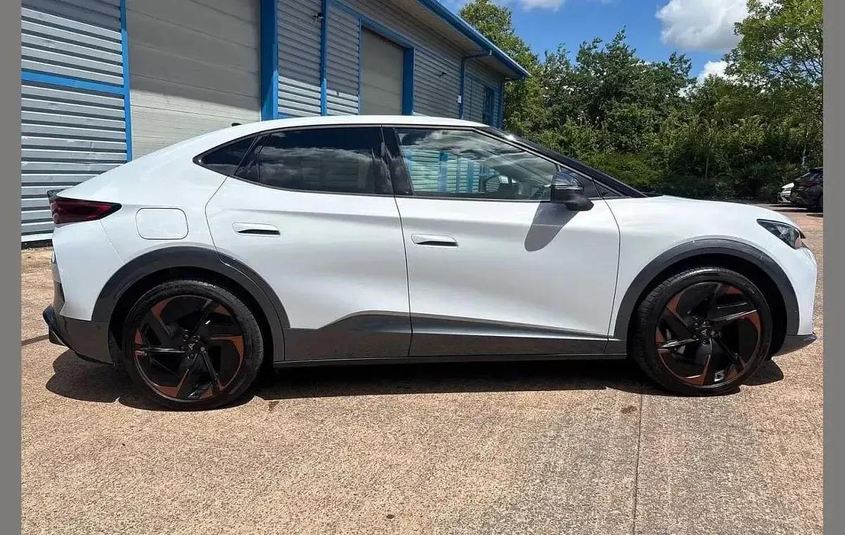 Used Cupra Tavascan 210 kW (286 HP) 2025 White SUV