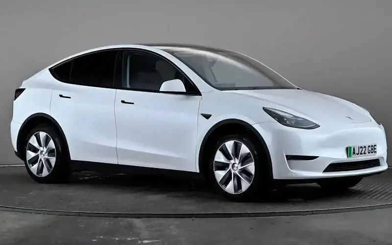 Used Tesla Model Y Long Range AWD 286 kW (389 HP) 2025 SUV