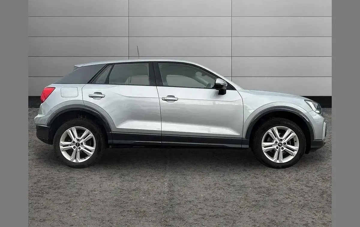 Used Audi Q2 Sport 147 HP (108 kW) 2021 Silver SUV