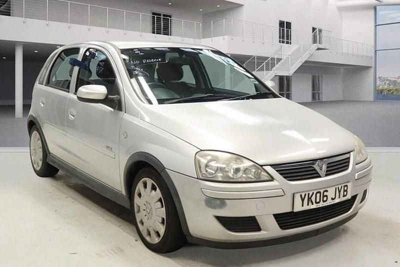 Silver Used 2006 Vauxhall Corsa Design Edition Hatchback | £2,395 (Super price) - Image 1/1
