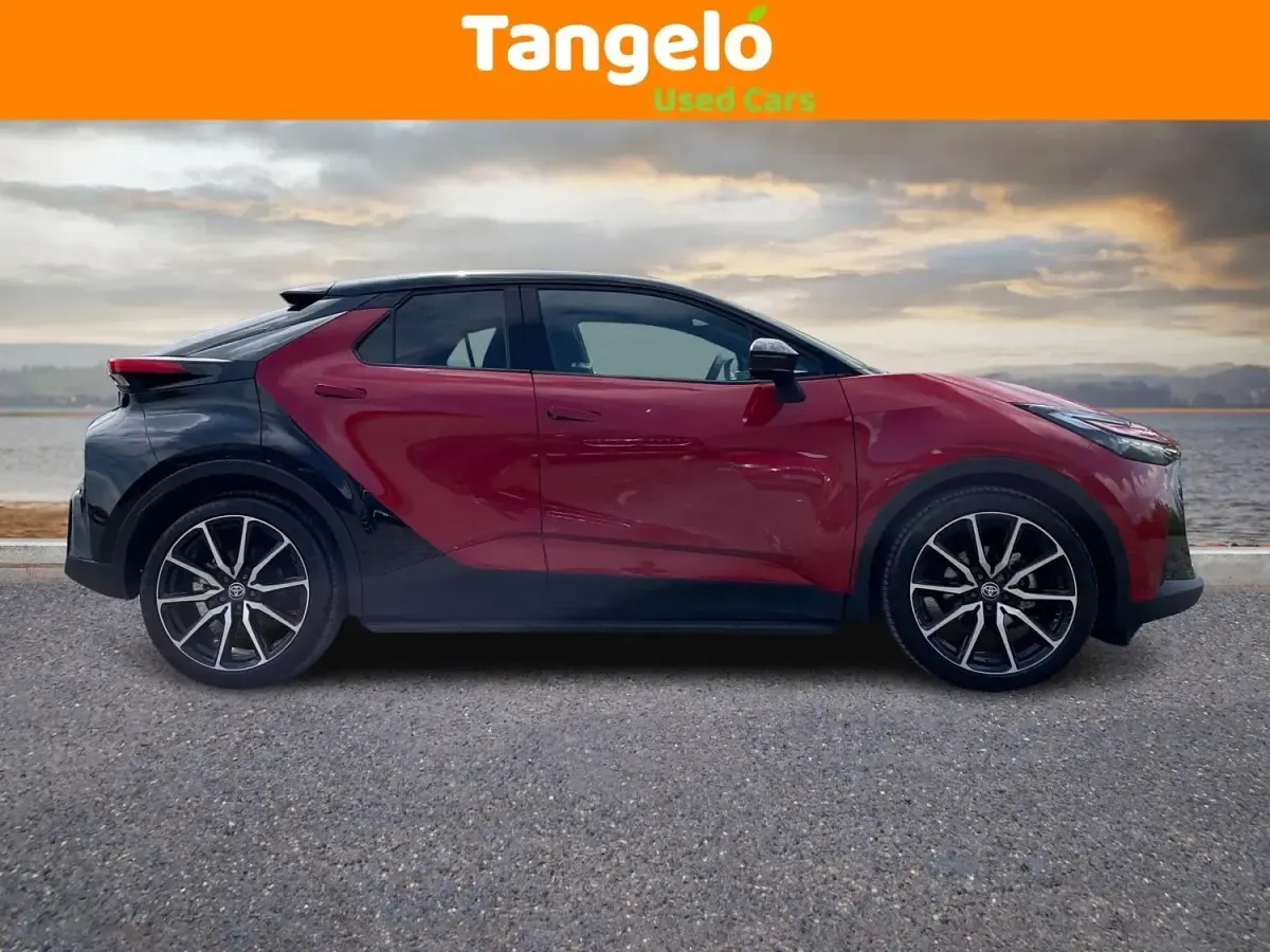 Second-hand Toyota C-HR Sport 2025 Roșu SUV