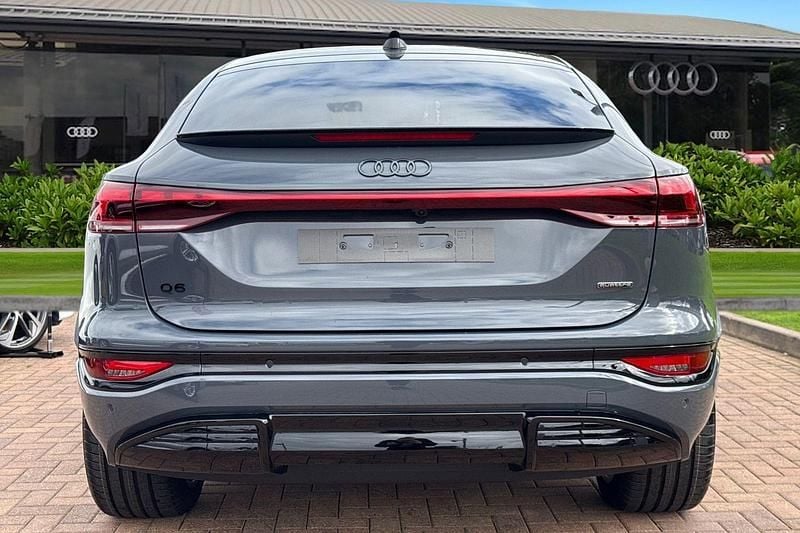 New Audi Q6 Sportback e-tron Design 284 kW (387 HP) 2025 Grey SUV