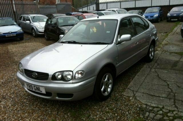 Used 2001 Toyota Corolla Hatchback | £695 - Image 1/4