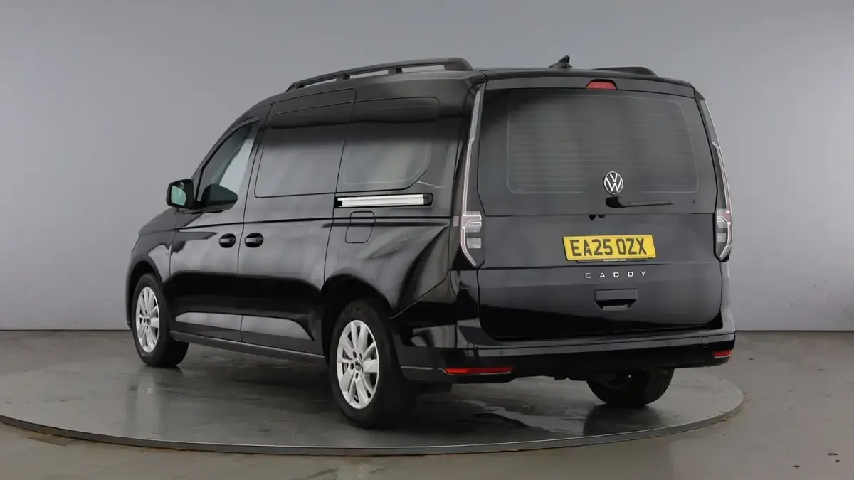 Used VW Caddy Maxi Life 122 HP (89 kW) 2025 Black MPV
