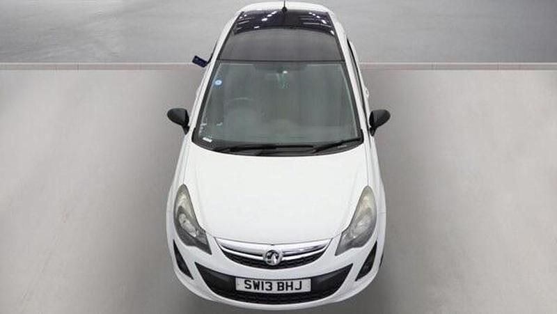 Used Vauxhall Corsa Edition 2013 White Hatchback