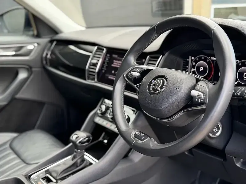 Used Skoda Kodiaq LAURIN & KLEMENT 150 HP (110 kW) 2021 Blue SUV
