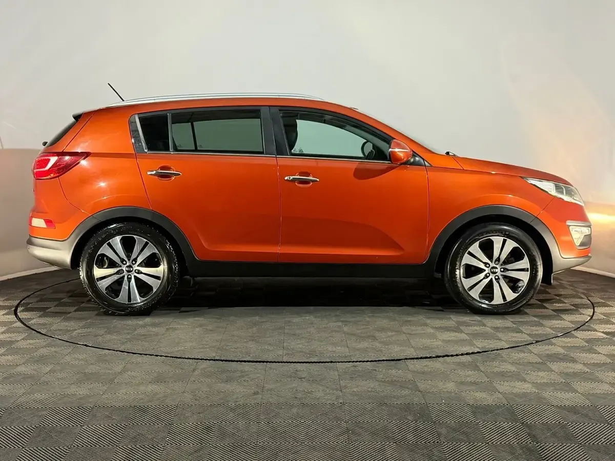Used Kia Sportage First Edition 135 HP (99 kW) 2010 Orange SUV