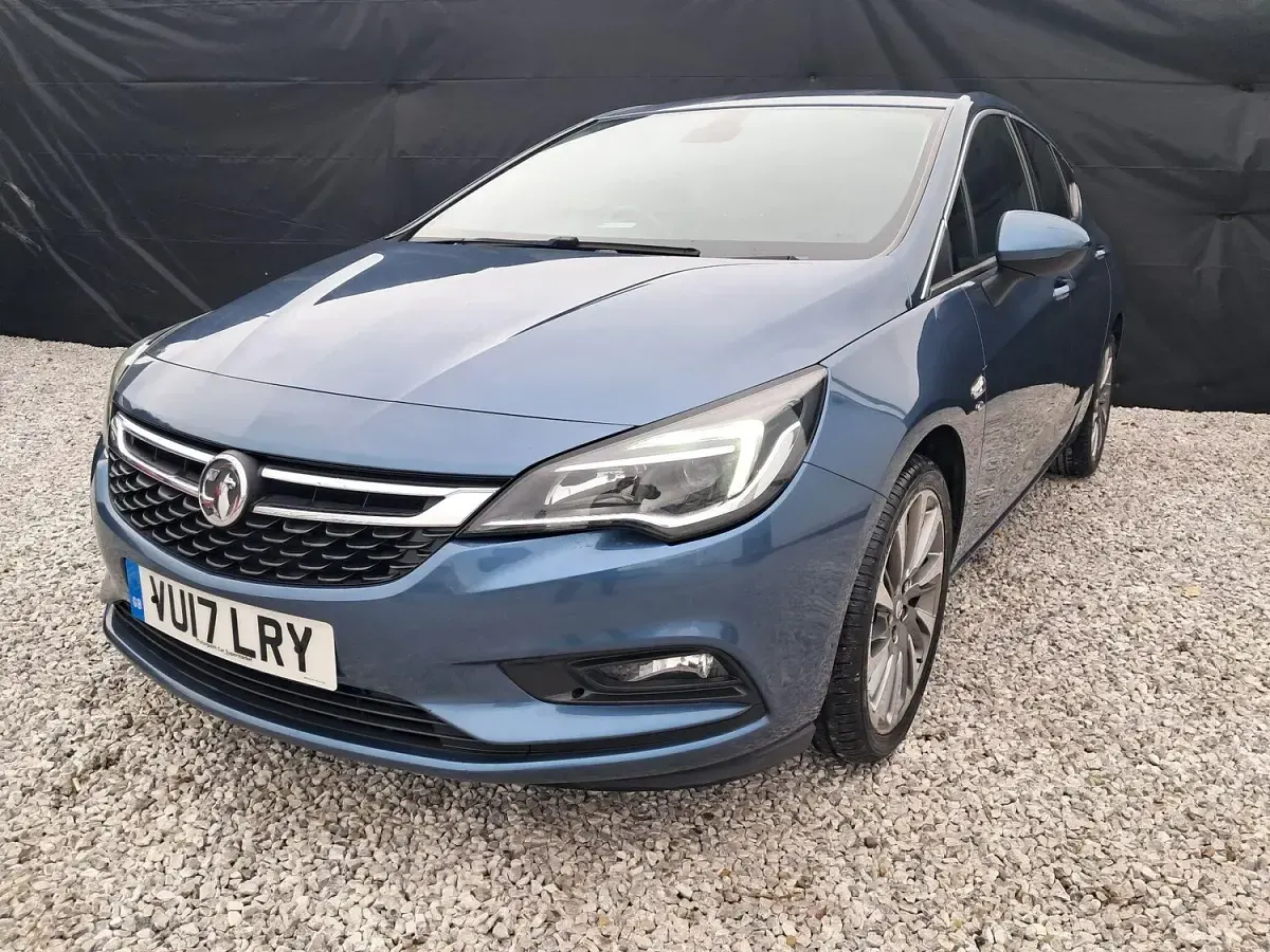 Used Vauxhall Astra Elite 2017 Blue Hatchback