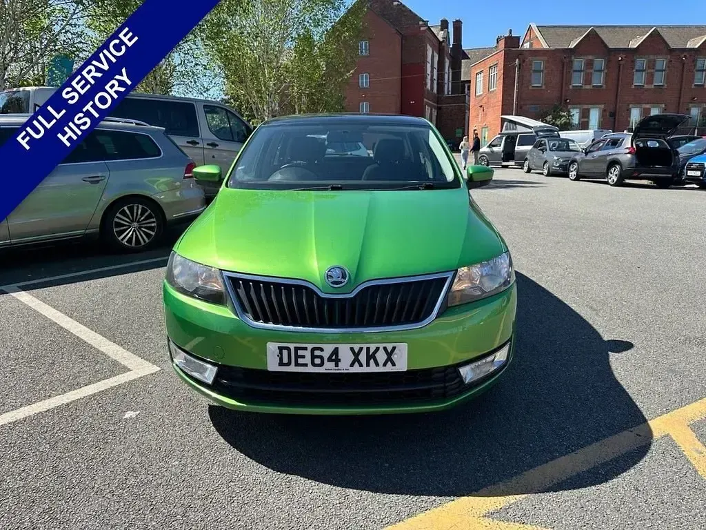 Used Skoda Rapid SE 86 HP (63 kW) 2014 Green Hatchback
