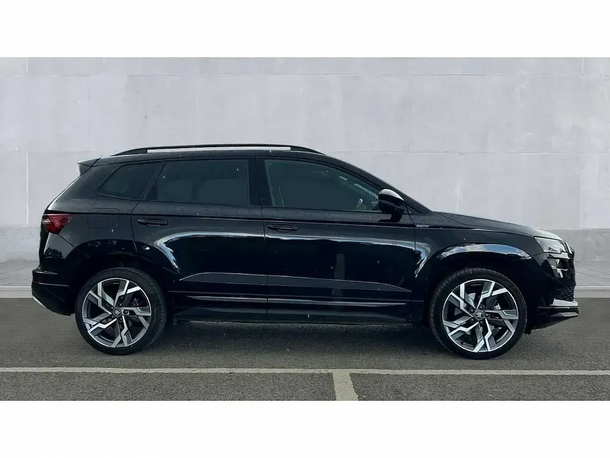 Used Skoda Karoq SportLine 110 HP (80 kW) 2025 Black magic pearl effect SUV