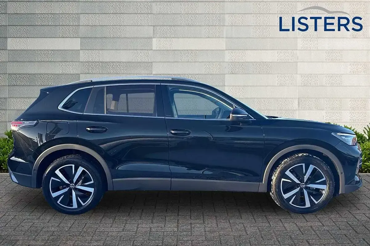 Used VW Tiguan Elegance 150 HP (110 kW) 2025 Grenadilla black SUV