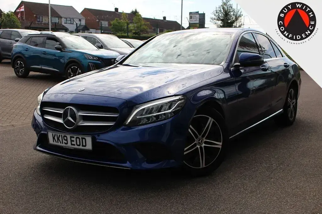 Used Mercedes C220 194 HP (142 kW) 2019 Blue Sedan