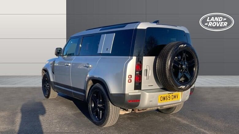 Usado Land Rover Defender SE 241 HP (177 kW) 2020 SUV