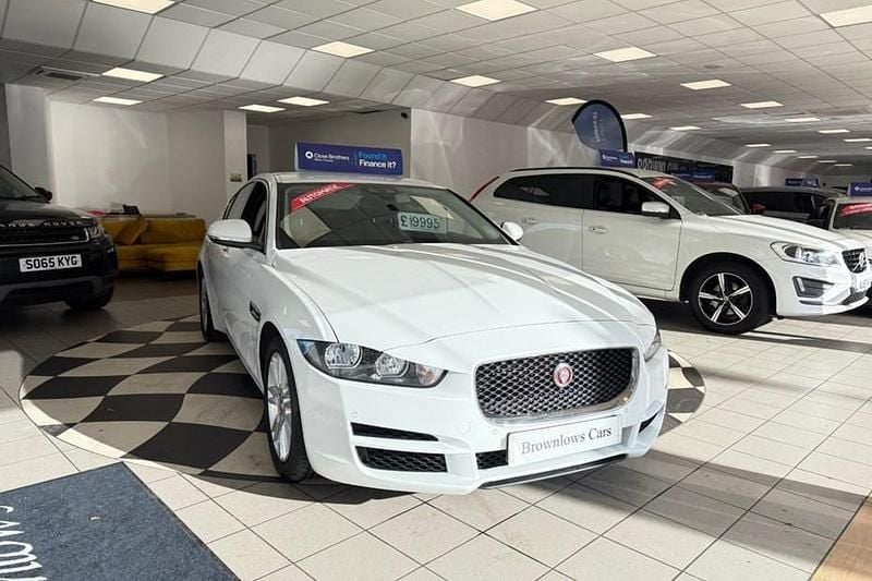 White Used 2017 Jaguar XE Ingenium Sedan | £9,995 (Fair price) - Image 1/1