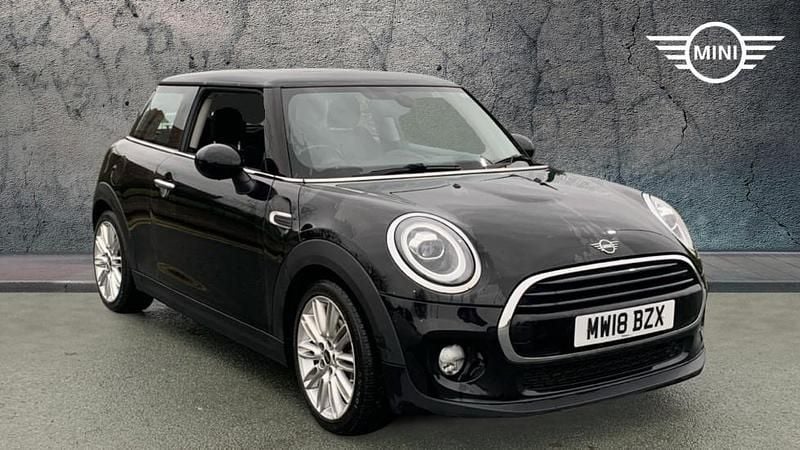 Black Used 2018 Mini Cooper Hatch Hatchback | £10,990 (Good price) - Image 1/4