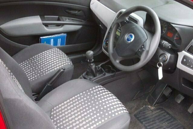 Used Fiat Grande Punto 65 HP (47 kW) 2006 Hatchback