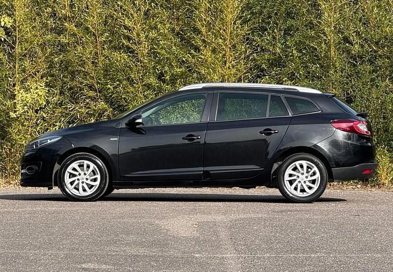Used Renault Mégane GrandTour LIMITED 110 HP (80 kW) 2015 Black Estate