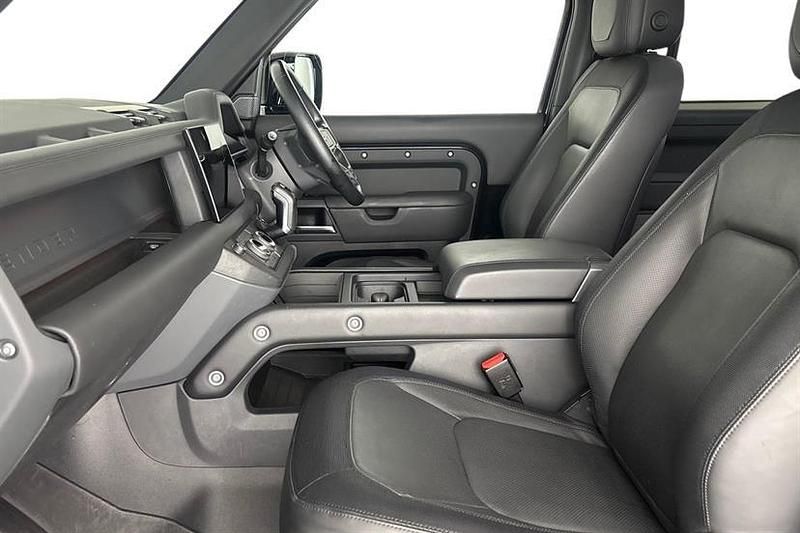 Used Land Rover Defender HSE Dynamic 249 HP (183 kW) 2023 Santorini black SUV