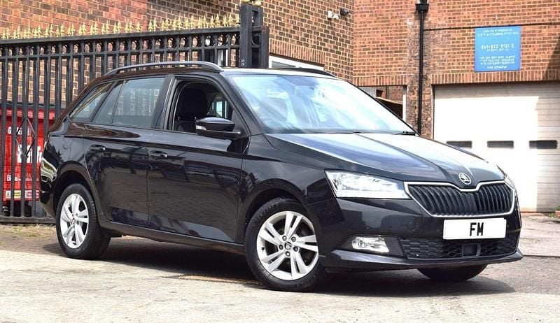 Black Used 2020 Skoda Fabia SE Estate | £4,850 (Fair price) - Image 1/3