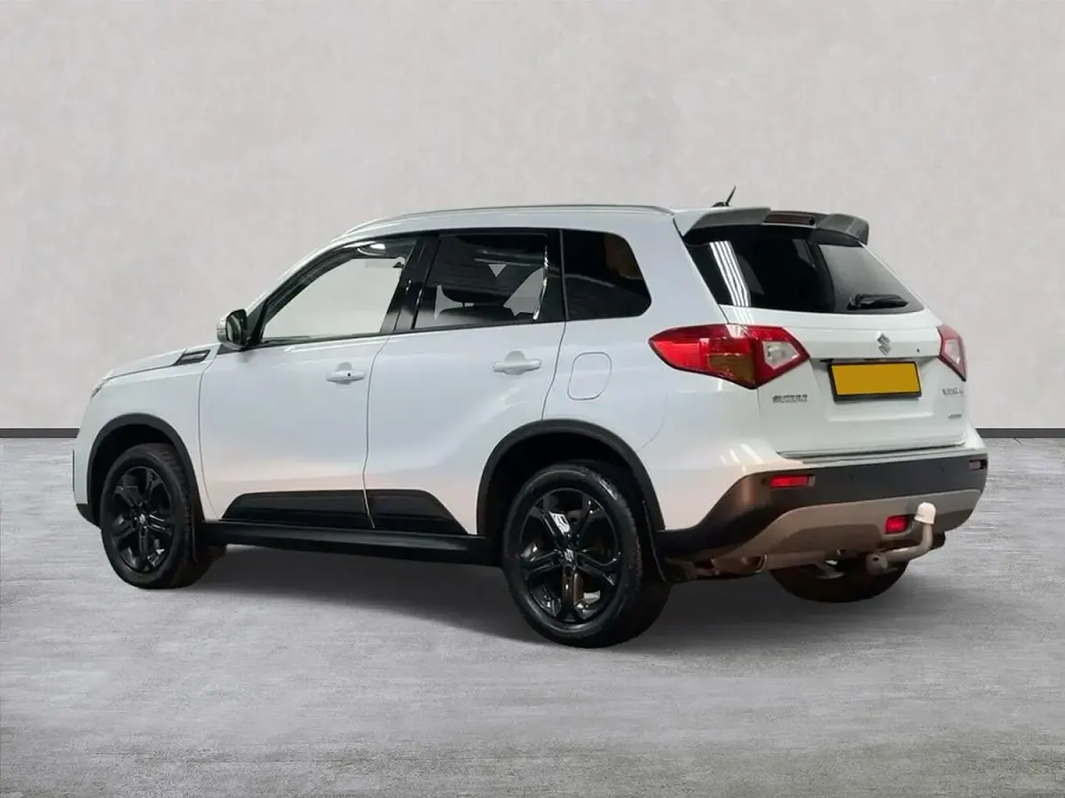 Used Suzuki Vitara 140 HP (102 kW) 2016 White SUV