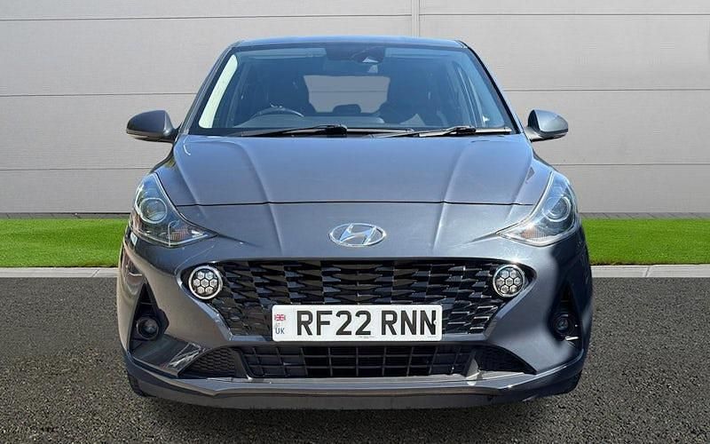 Gebraucht Hyundai i10 Premium 84 PS (61 kW) 2022 Grau Kleinwagen