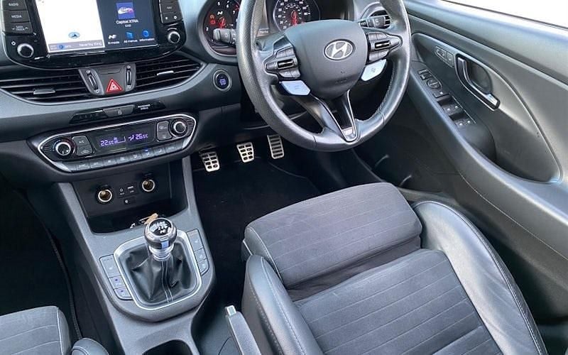 Used Hyundai i30 275 HP (202 kW) 2020 Hatchback