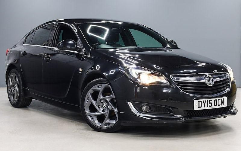 Used Vauxhall Insignia SRi 140 HP (102 kW) 2015 Black Hatchback