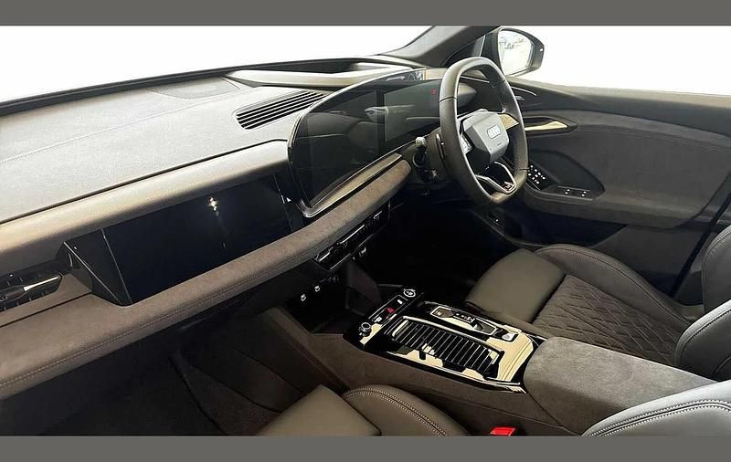 New Audi Q6 e-tron Advanced 280 kW (382 HP) 2026 Grey SUV